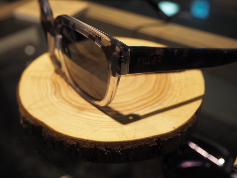 RAEN×POLERのコラボサングラス