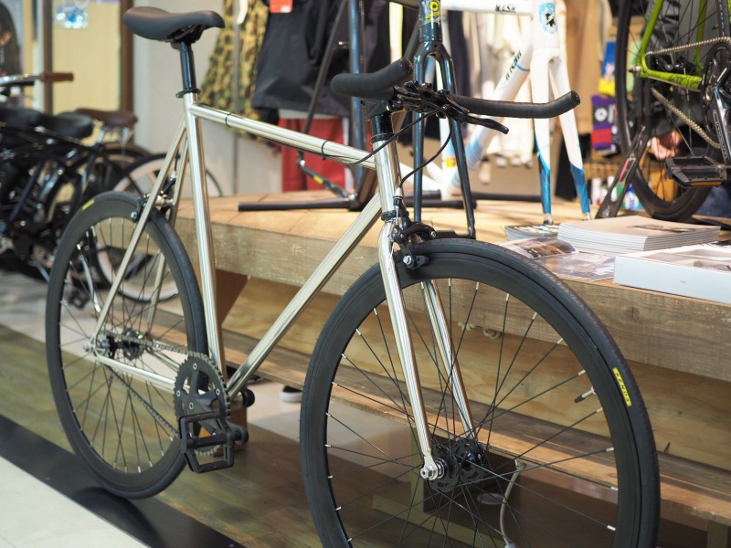 CARTEL BIKES “AVENUE LO” 新色 BROWN(ブラウン) と 人気カラー CHROME 